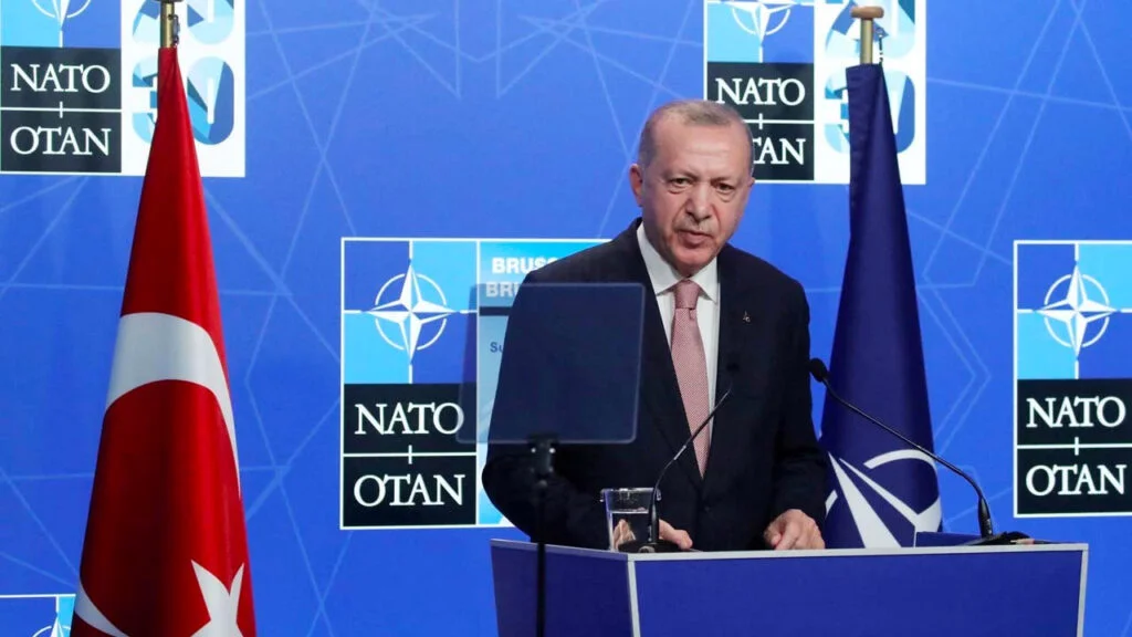 The Guardian: Erdoğan’ın İsveç’e NATO tepkisi seçime hazırlık