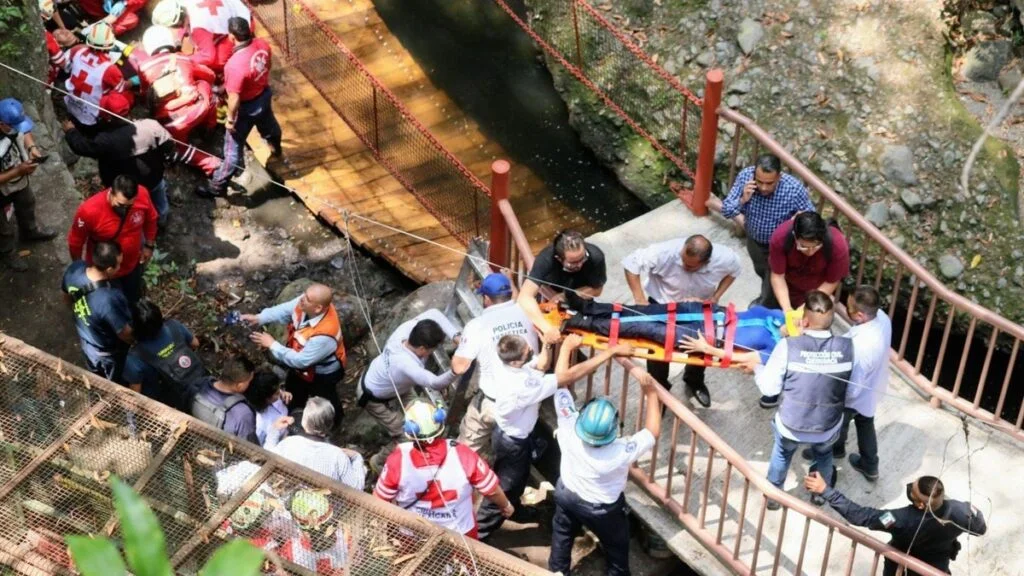 Meksika’da asma köprü faciası
