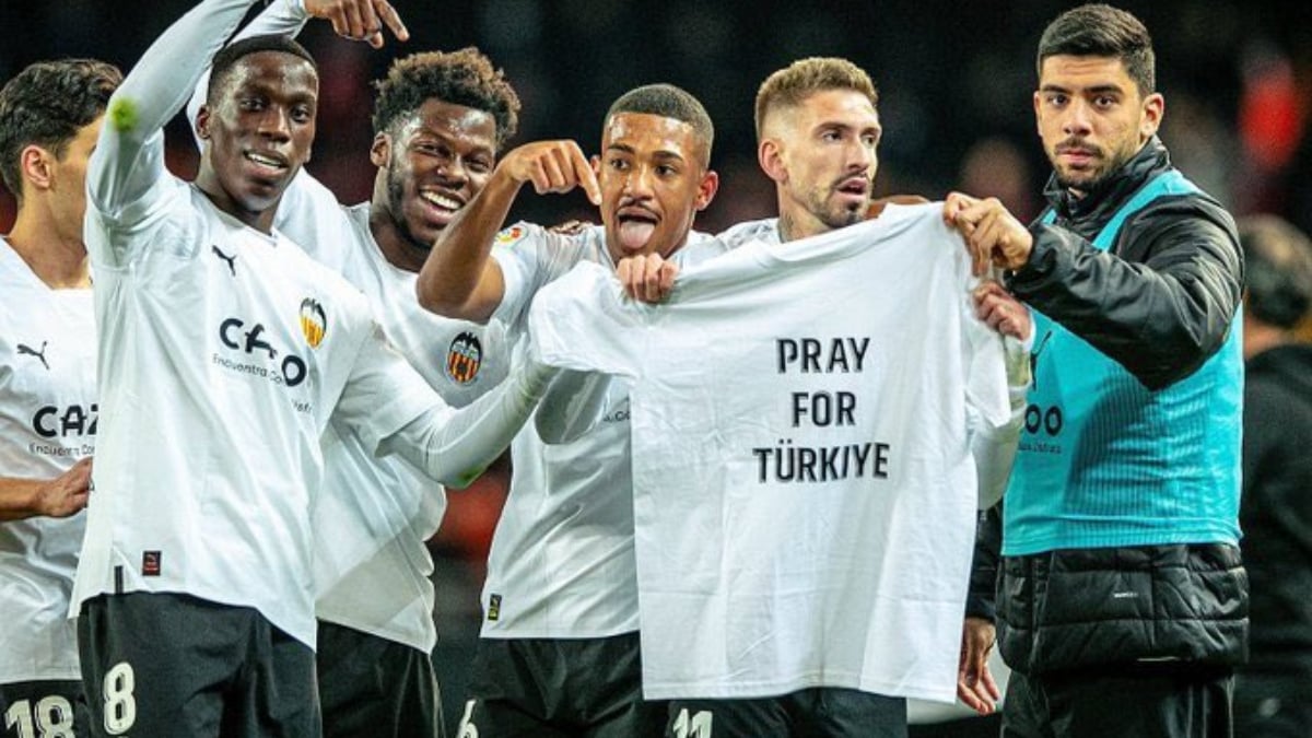ALKIŞLANACAK HAREKET! Valencialı futbolculardan Türkiye’ye zelzele iletisi..
