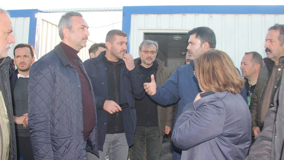 Murat Kurum, Gaziantep’teki konteyner kent çalışmalarını inceledi