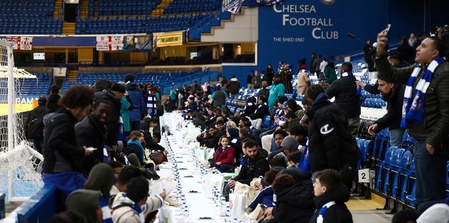 Chelsea’nin stadı Stamford Bridge’te iftar verildi!