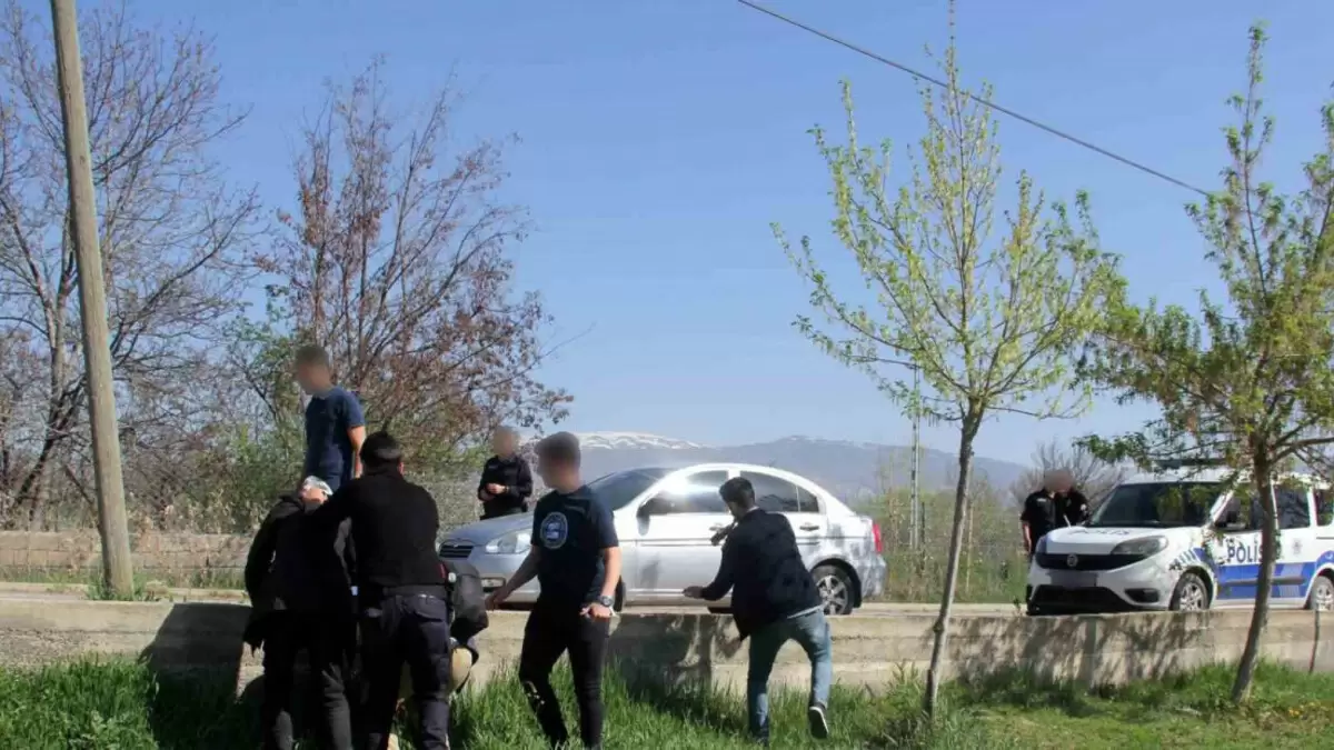 Erzincan’da kaçak göçmen kovalamacası yaşandı: 7 kişi yakalandı