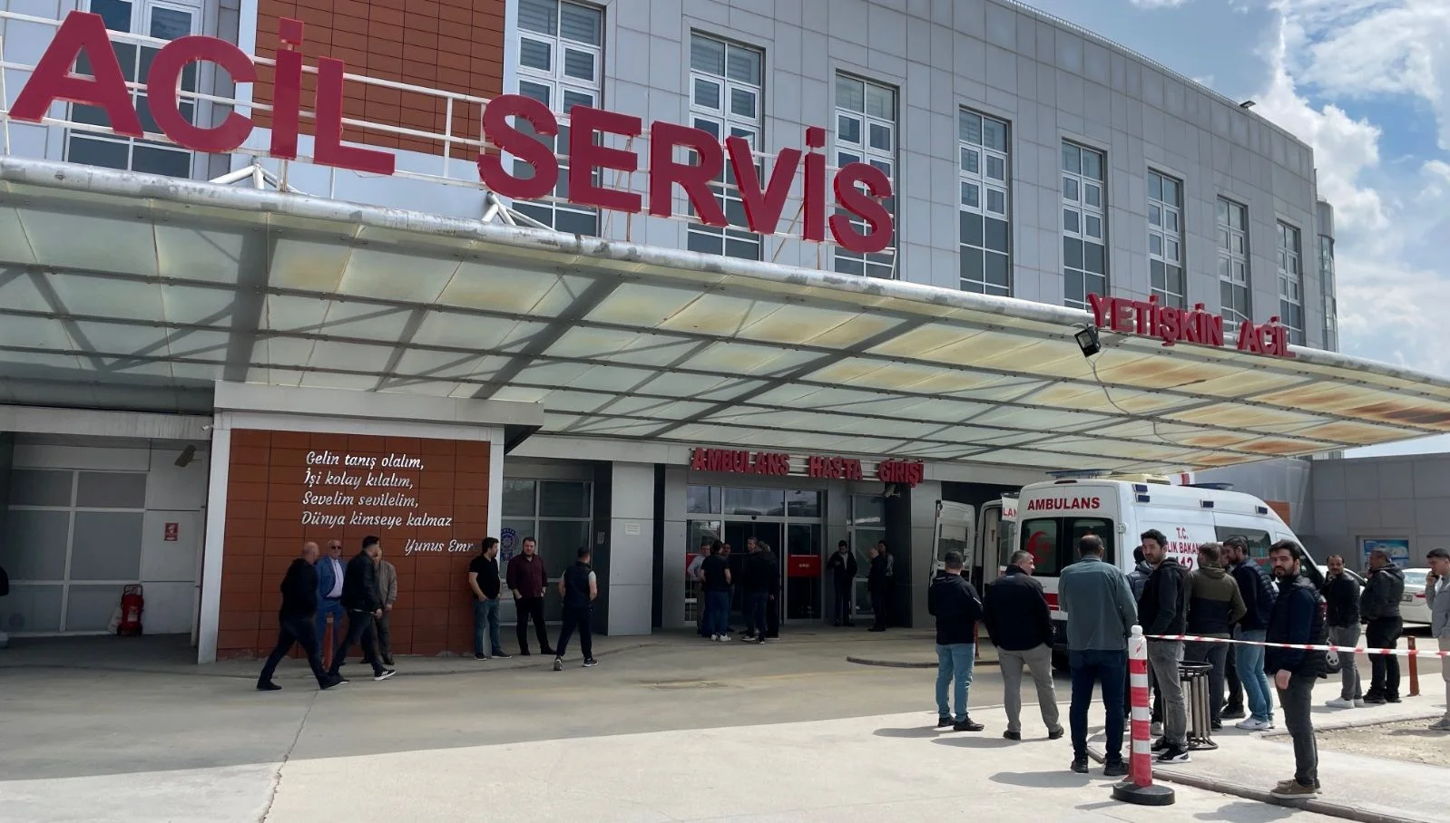 Eskişehir’de işçi servisi devrildi: 3 ölü, 31 yaralı