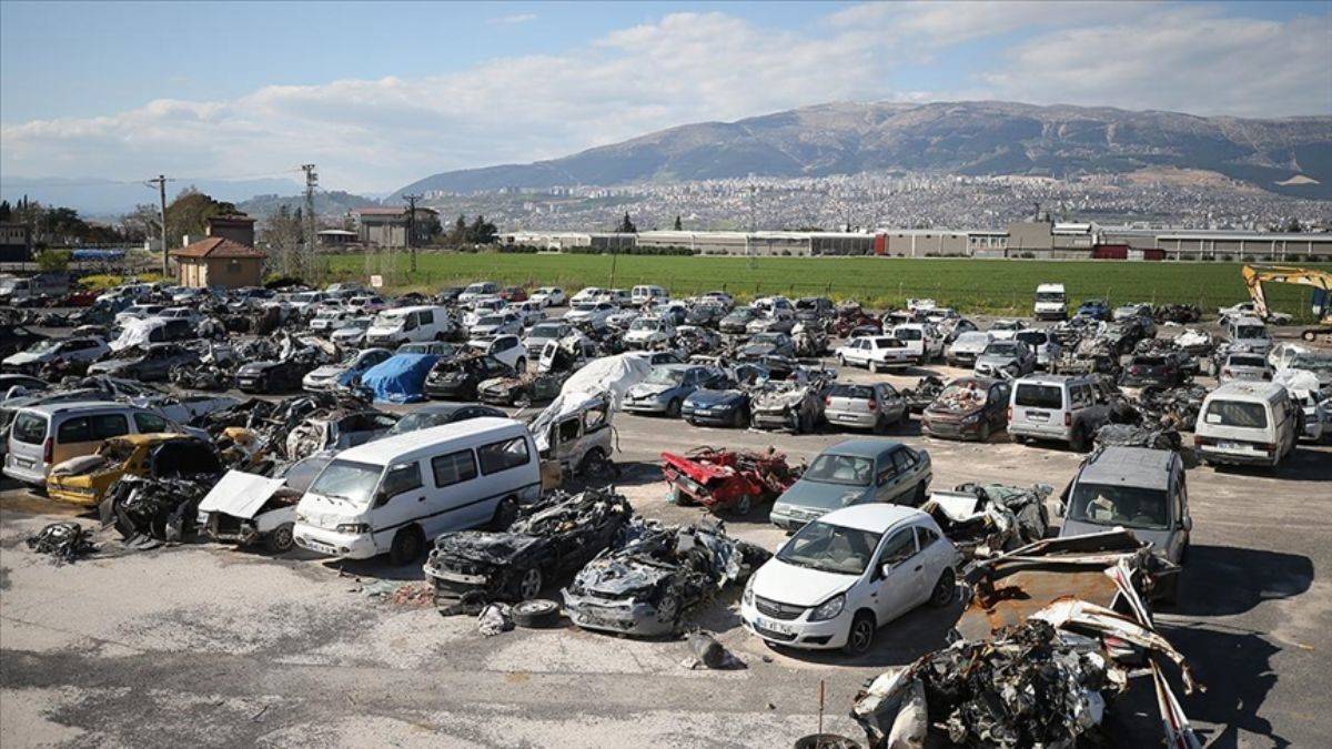 Kahramanmaraş’ta yüzlerce araç sahiplerini bekliyor