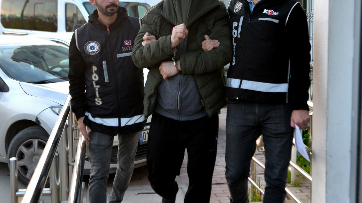 Suç örgütüne operasyon: Adana merkezli 10 ilde 136 kişi gözaltında!