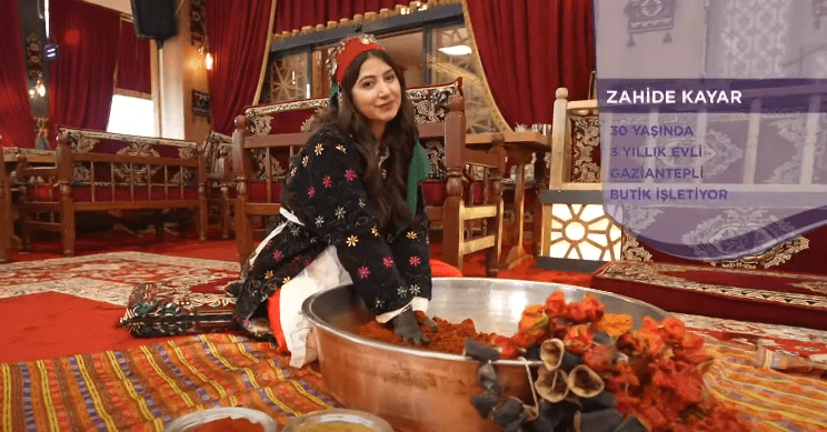 Gelin Evi Zahide Kayar kimdir, kaç yaşında, nereli?